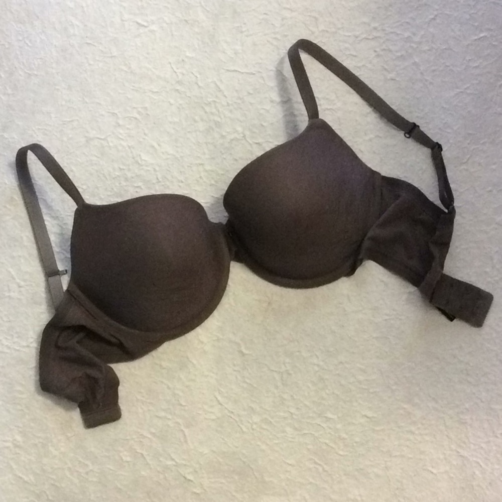 Simply Vera underwire padded bra. Size 34D